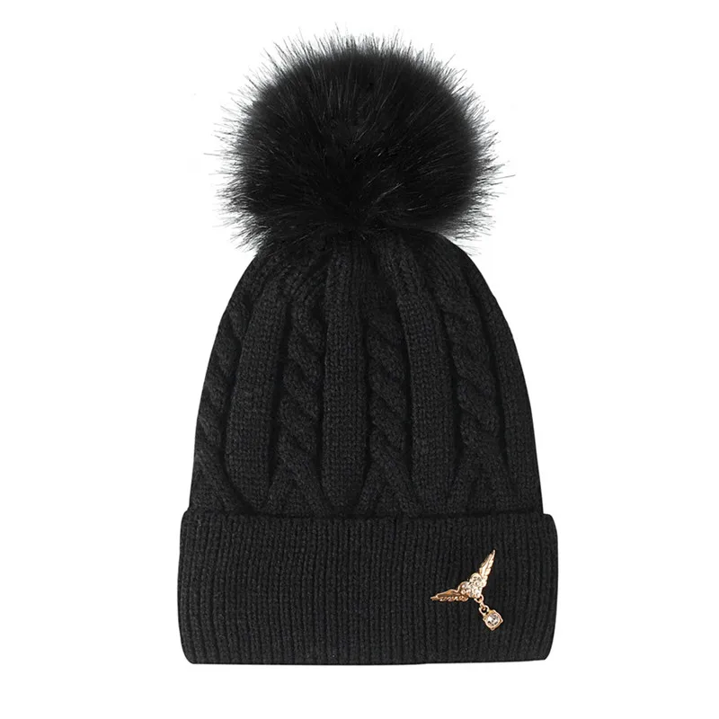 pom pom hat (8)