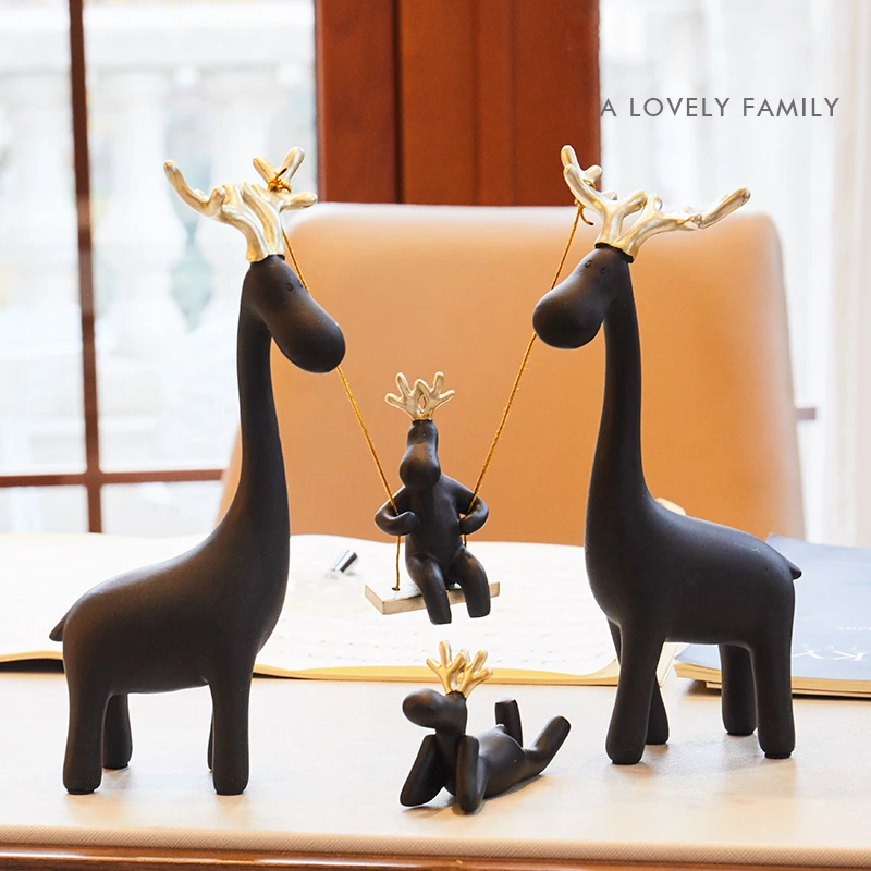 

Europe Resin A family of four swing deer table home decoration crafts Animals figurine halloween cabochon New house gifts