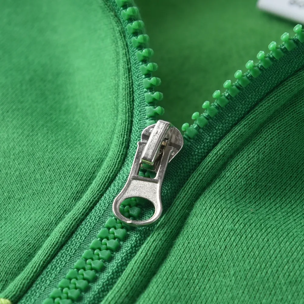 10307154299_189211899