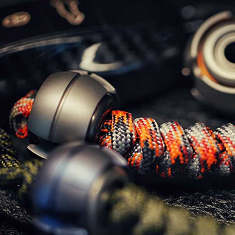 Equipamentos de Acampamento ao ar Original Novo Mini Livre Ruído Atômico Giroscópio Portátil Titânio Faca Pingente Adulto Brinquedos Descompressão Edc 11 Original novo mini edc equipamentos de acampamento