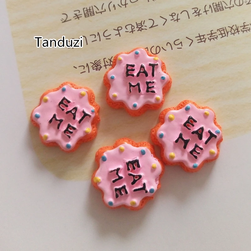 

Tanduzi 20PCS Simulation Biscuit Resin Flatback Cabochon Miniature Fake Cookies Biscuit With Letter "Eat Me" DIY Craft