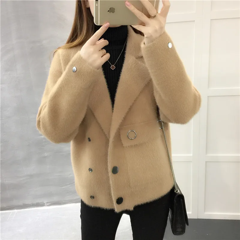 

Sweater jacket, Korean version 2019 new loose knitted sweater, imitation mink velvet suit collar coat.