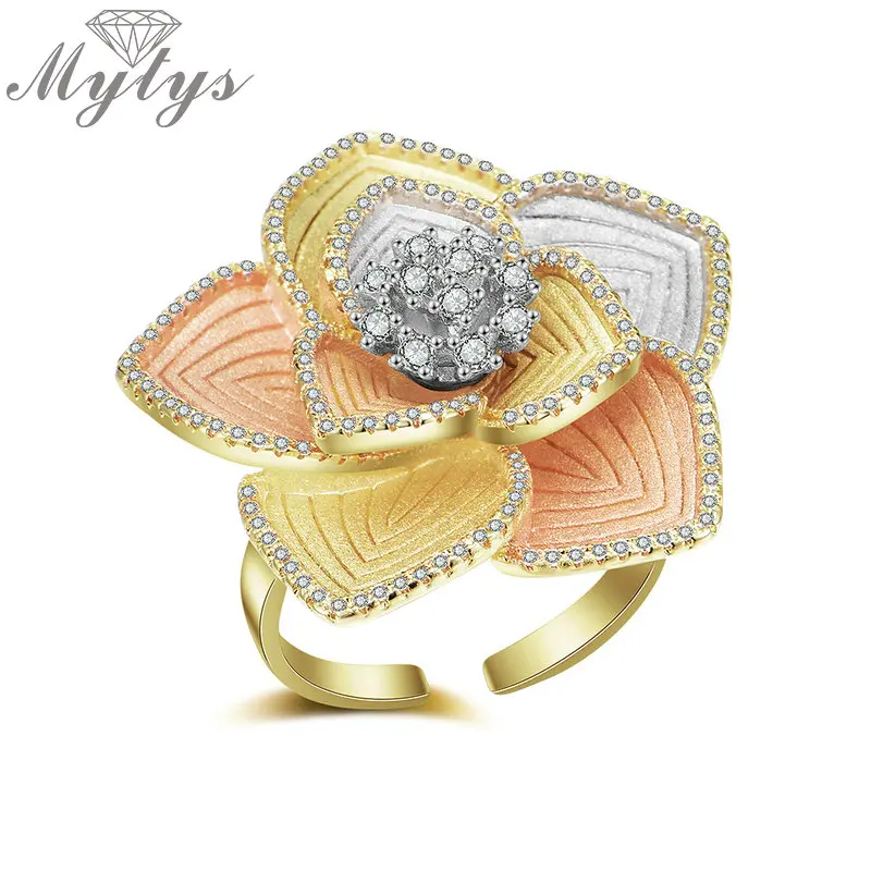 

Mytys Romantic Graceful Flower Ring for Women Palace Vintage Ring Adjustable Collection Artwork Jewelry Gift for Mother R2054