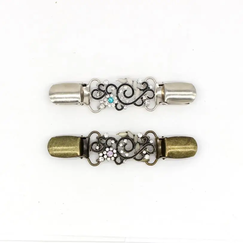 

Fashion new high-end opal rhinestone sweater clip cardigan bundle clip personality wild clothing accessories female