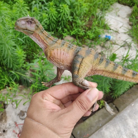 Динозавр Юрского периода carnoaurus фанатизм картина Ranger Красный Дьявол 1:35 - Цвет: With box