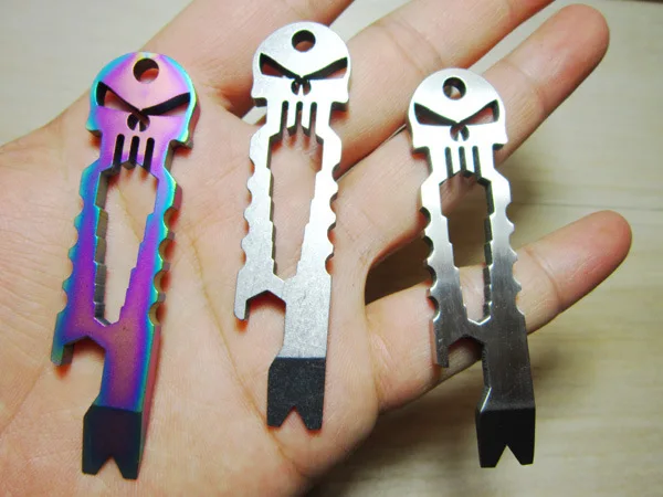 

Multifunction Outdoor Stainless Skull Edc Tool Key Chain Bottle Opener Useful