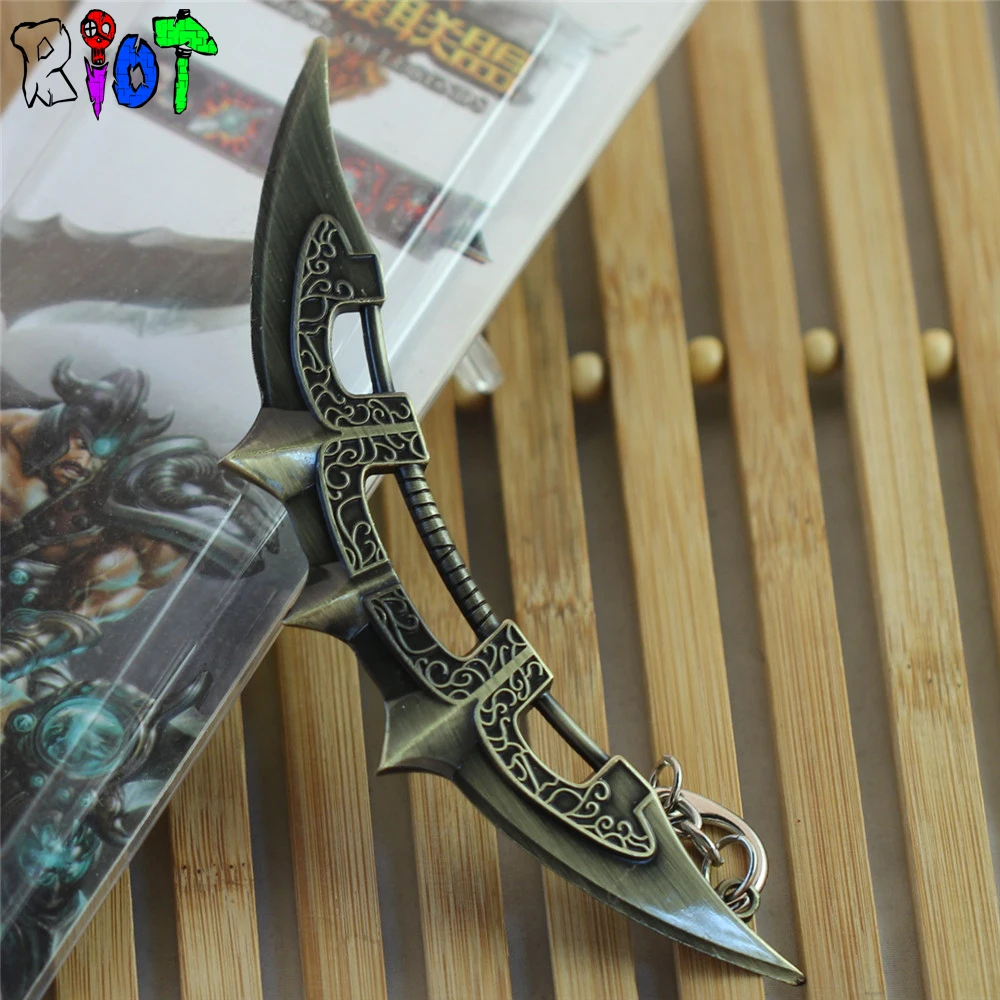 

15CM LOL The Butcher of The Sands Renekton Simulation Sword Keychain Alloy Weapon model keyring High Quality men jewelry pendant