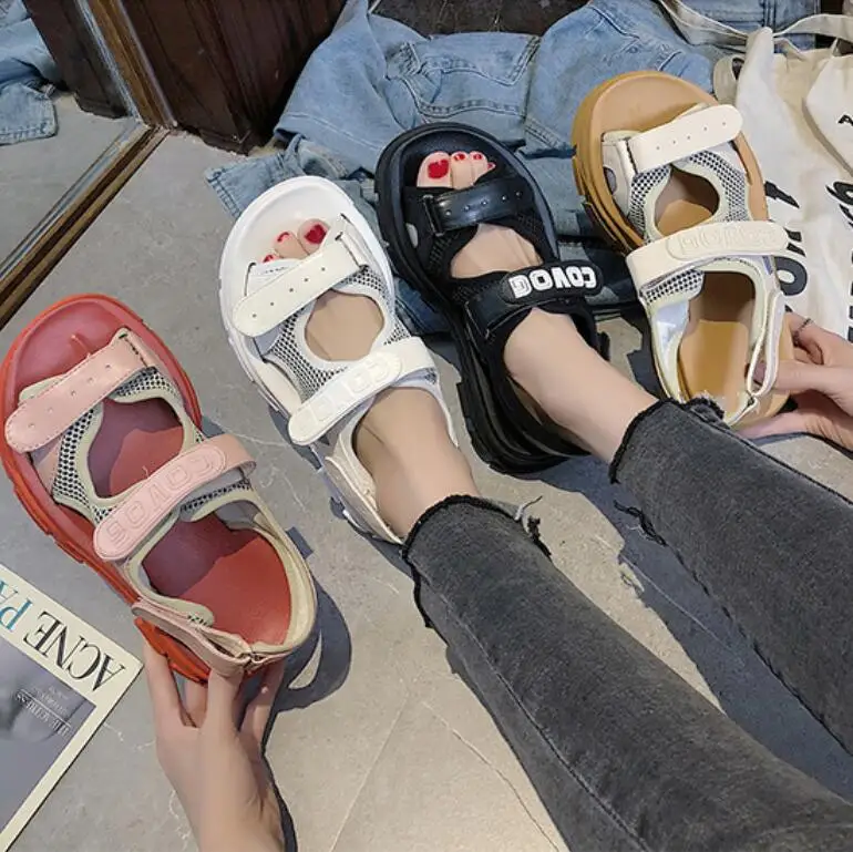 

Magic Sticker Sandals Female Summer 2019 new hundred increase sports shoes