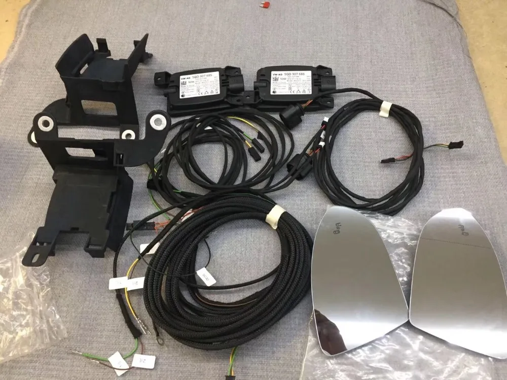 

QDAEROHIVE Lane Change Assist Package 5Q0 907 685 /686 for VW Sharan 2016---2018 for golf 7 2014-2018
