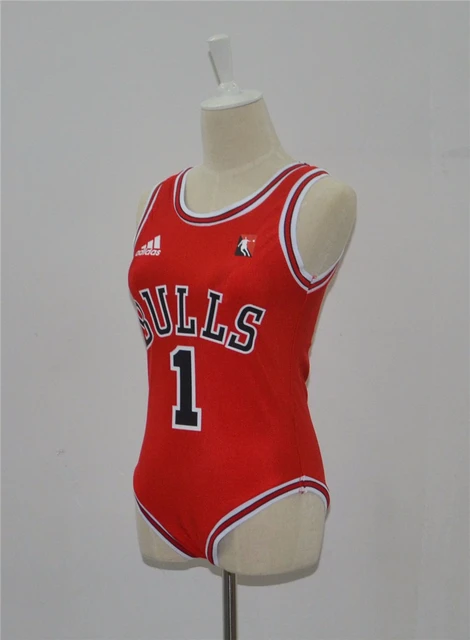 The body red Adidas Chicago Bulls worn by Beyoncé in the clip