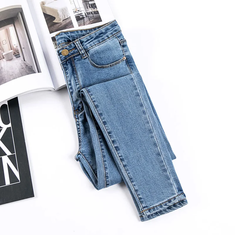 Зимние узкие джинсы-карандаш с высокой талией для женщин, большие размеры, синие и черные эластичные джинсы для мам, женские джинсы, женские брюки и джинсы - Цвет: light blue
