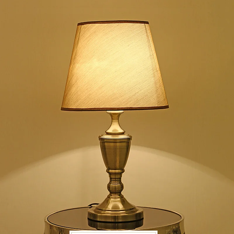 Тканевая настольная лампа, торшер, прикроватная лампа для спальни, американская современная лампа, высококачественный светильник для гостиничного номера, для гостиной, для учебы, Настольный светильник, фонарь