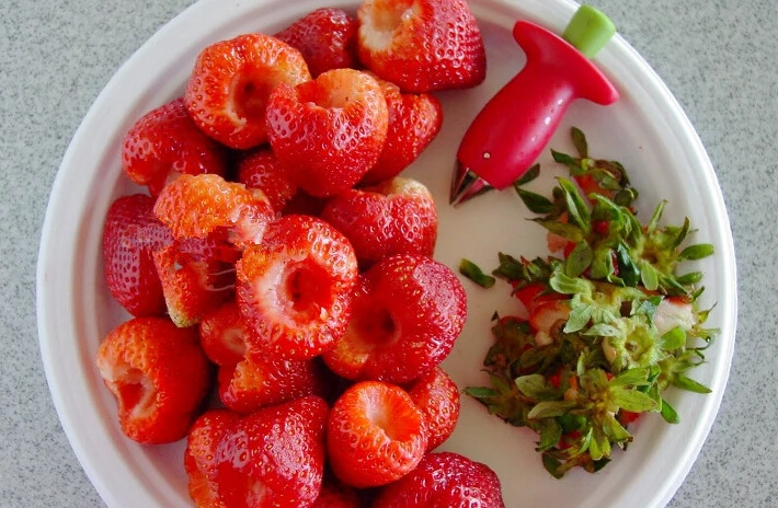 Berry buddy strawberry slicer and corer set