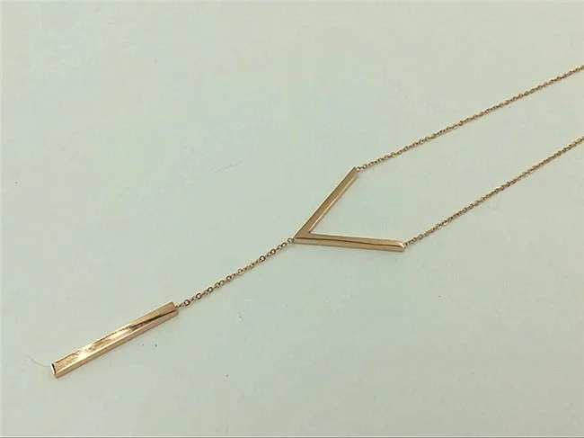 2562758359_1616157774