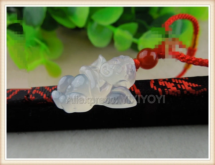 Красивый китайский ручной работы натуральный белый агат нефрит резной милый ангел счастливый кулон+ красный коричневый веревка ожерелье хорошее ювелирное изделие