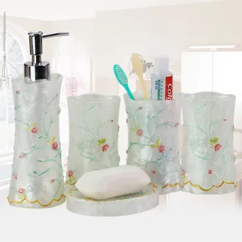 

Upscale European-style resin bathroom five-piece toilet Bathroom supplies four-pack tooth toothwashing cup wash set lo831110