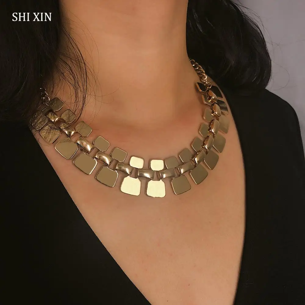 Short chunky chain necklace Clearance