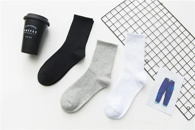 Unisex Solid Color Women Socks Harajuku Standard Socks Women 1 Pair Drop Ship Black White