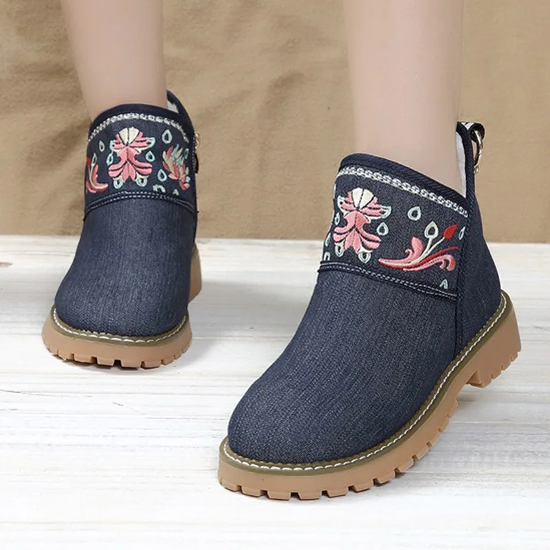 

Women Autumn Winter Flat Embroider Denim 2018 New Ankle Boots Warm Fur Plush Zip Shoes Fashion Ethnic Comfort Footwear