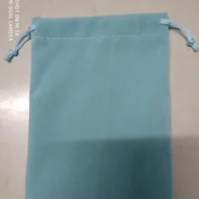 Дешевый бархатный мешочек на шнурке для украшений Подгонянный 8*12 см мешочек для украшений на шнурке сумка оптом Бархатный Мешочек Подарочный мешочек для ювелирных изделий