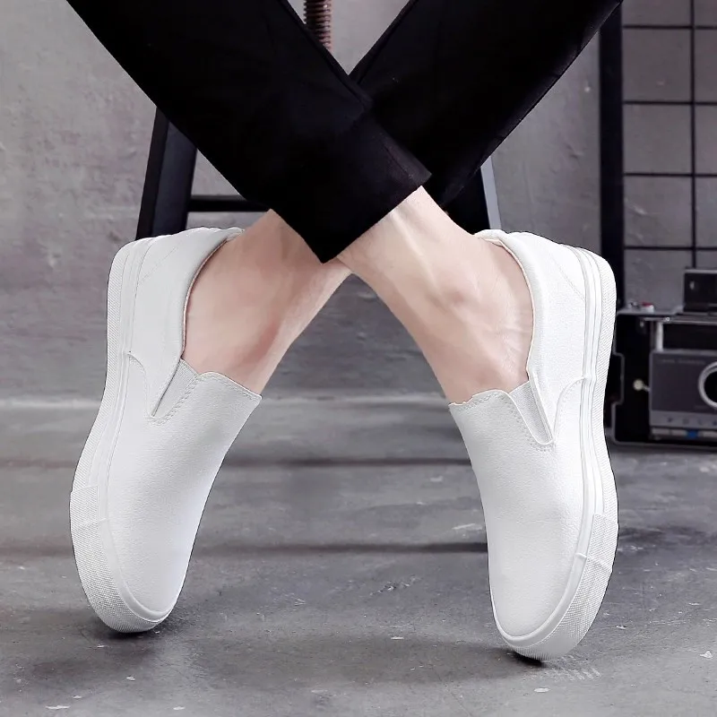 Mens Loafers Leather Sneakers White Shoes Lightweight Breathable Luxury Sneakers 2022 New Fashion Young Men Casual Loafer Shoes