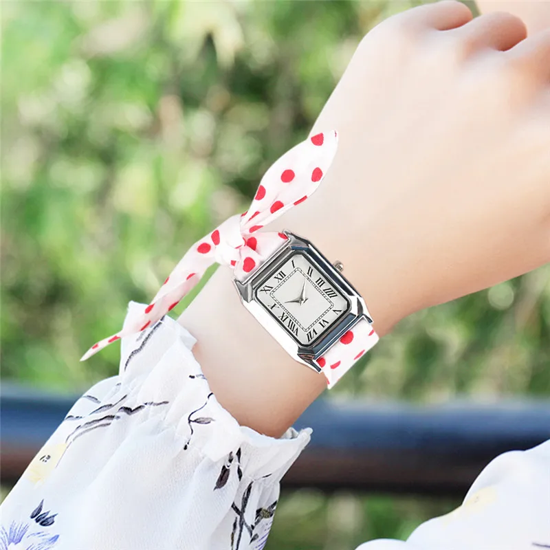 

Pastoral Style Quartz Watch Handmade Red&White Dot Cloth Strap Pop Girls Wristwatch Special Bracelet relogio feminino Clock
