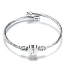 Brazalete con amuleto de corazón de moda para mujer, letra inicial del alfabeto, grabado, joyería de alta calidad, brazaletes, regalo de fiesta, venta al por mayor