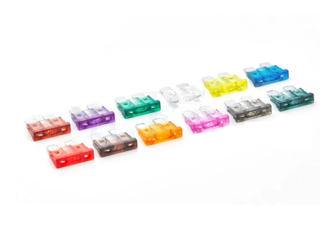 car fuse medium spec