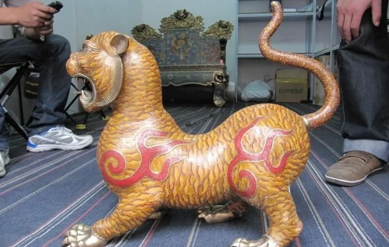 

Regius 100% Pure Bronze handwork made cloisonne palace ferocity Tiger Statue