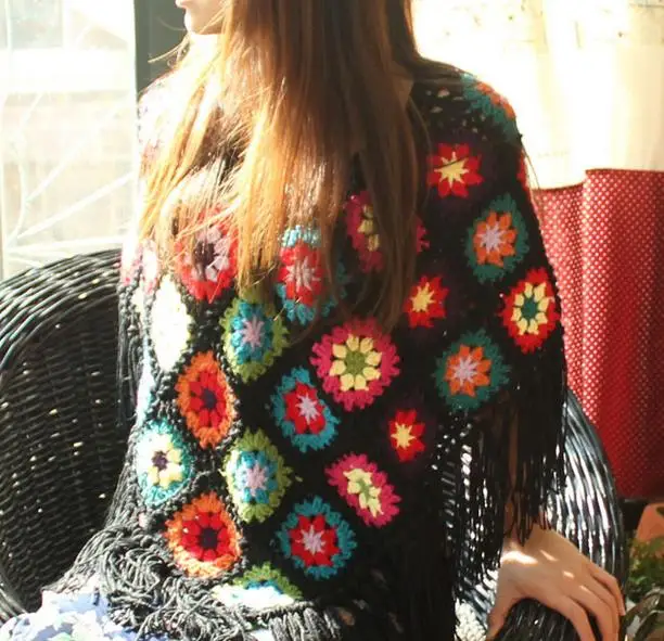 Best Price DIY black flower tassels 55*55cm scafts cushion carpet Hand hooked fashion crochet blanket cushion felt pastoral style gift Best Price DIY black flower tassels 55*55cm scafts cushion carpet Hand hooked fashion crochet blanket cushion felt pastoral style gift