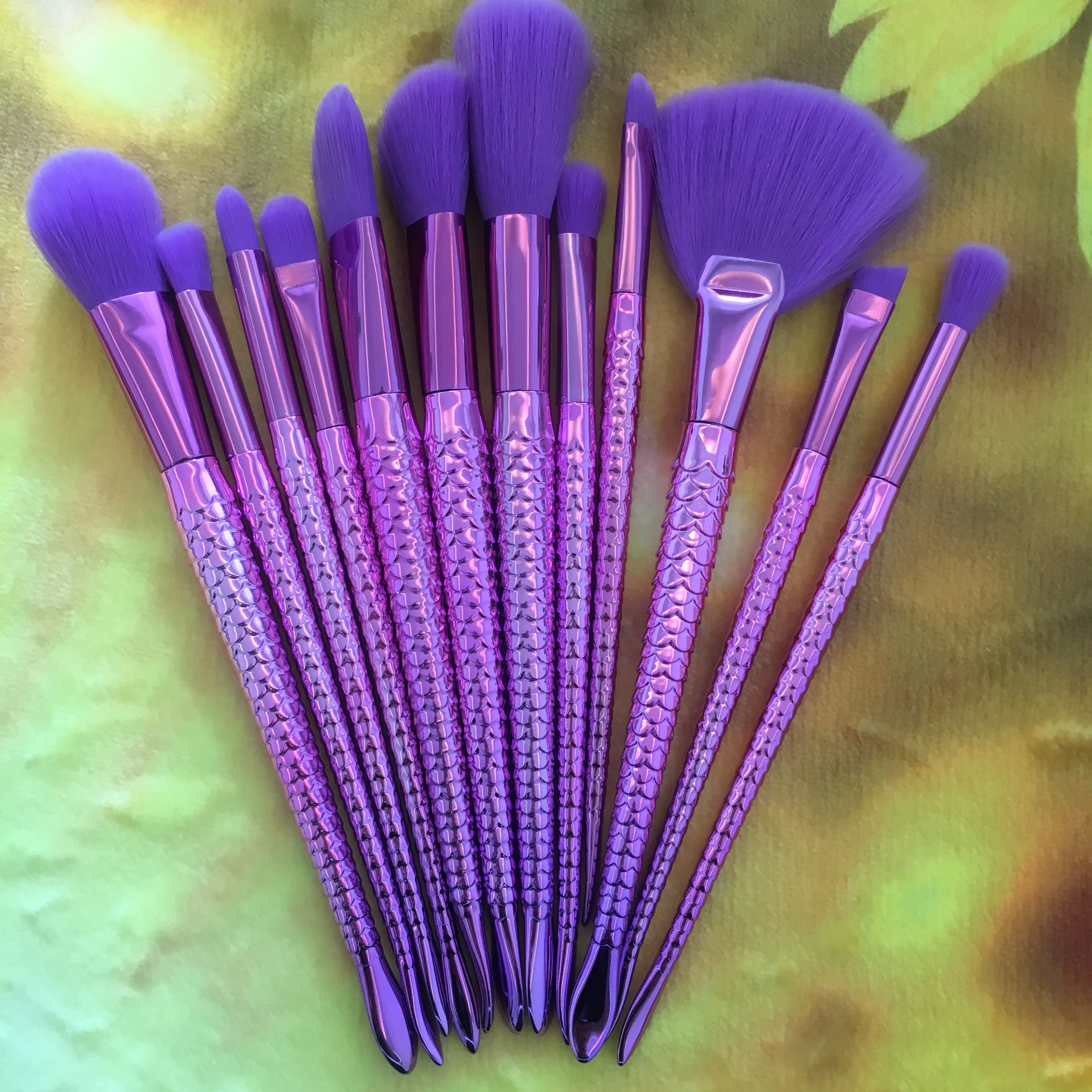 кисти для макияжа ffleur make up brush bf105 в наборе 5шт. "myriam" f11 набор кистей д/макияжа сиреневый. фиолетовые кисточки для косметики. мазок краски. набор кистей для рисования гуашью.