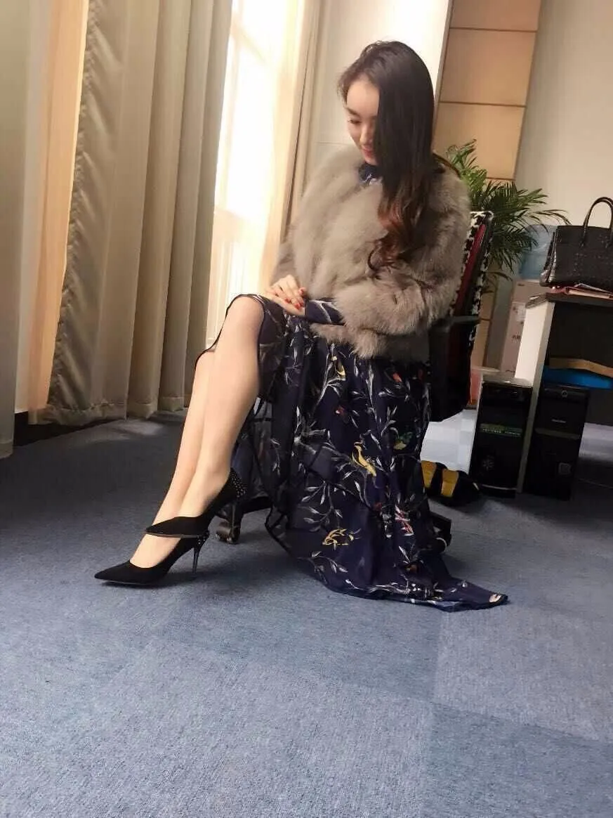 2792048805_2130185513