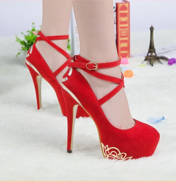 red and gold heels for prom