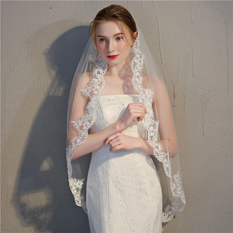 Новая Однослойная короткая свадебная вуаль 100 см с кружевной каймой и гребнем высокого качества белого цвета и цвета слоновой кости