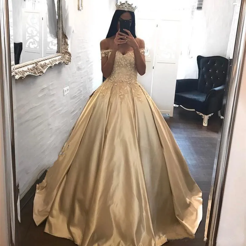 

Champagne Gold Ball Gown Quinceanera Dresses 2019 Appliques Lace Evening Gowns Sweet 16 Year Pageant Prom Dress Long Custom Made