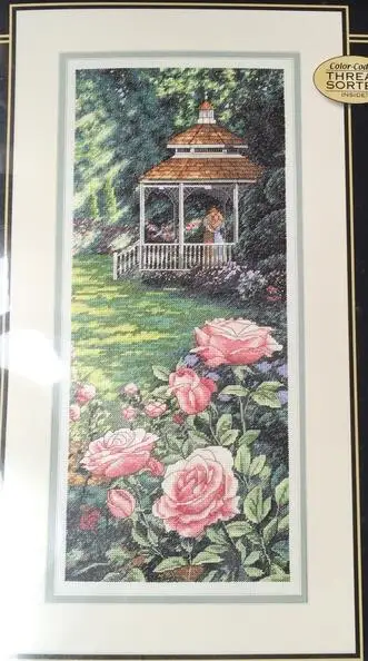 

14/16/18/27/28 Top Quality Beautiful Lovely Counted Cross Stitch Kit Paradise Found Rose Park Garden Kiss Lover dim 35207