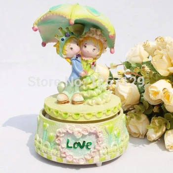 

love romantic wedding umbrella rotating music box