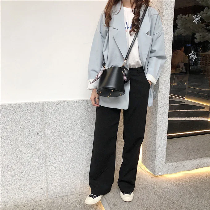 3 (17)