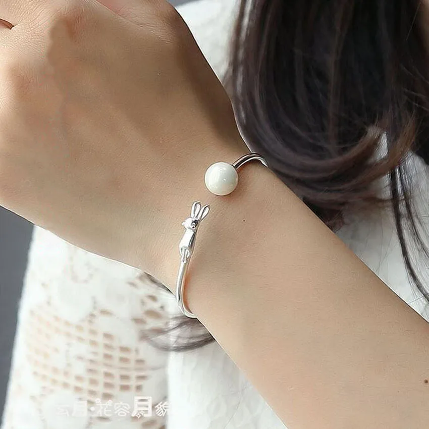

MHS.SUN Cute Romantic Cat Pearl Real 925 Silver Women's Bangle Elegant Sterling Silver Bangle Jewelry Round Shell Pearl HN598