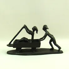 Carrito de hierro de fundición Vintage jugando a las miniaturas de niños estatuilla de Metal hecha a mano para niños creativa decoración artesanía ornamento presente