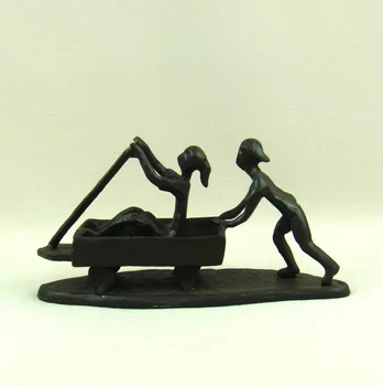 

Vintage Foundry Iron Cart Playing Kids Miniatures Handmade Metal Children Figurine Creativity Decor Craftworks Ornament Present