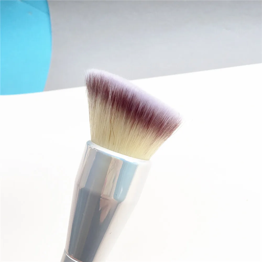 Luxe Angled Buffing Foundation Brush _4