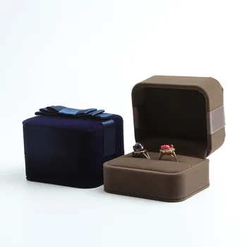 

2019 New Style Bown&Ryal blue Velvet gift boxes for jewellery High-grade ecklace&bracelet&Ring box Birthday&festival gift box