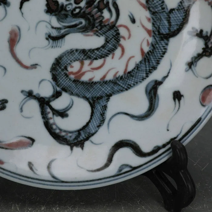 Античная династия Мин ручная роспись Дракон синий и белый подглазурный красный синий фарфоровая декоративная тарелка