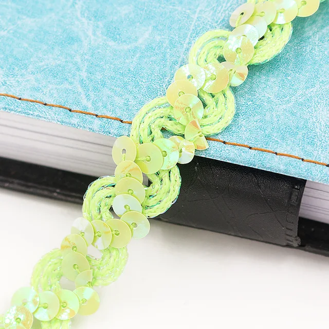 5Meters 1.5cm Loose Round Flat Sequins Laser Giltter Paillettes Sequins for Crafts Sewing on Cloth Accessory Sequin Trim light green