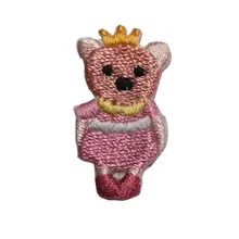 MOQ100pcs тюки хорошее качество элегантный Мишка пользовательские 3D Вышивка Патчи для одежды и Шапки с обслуживанием OEM