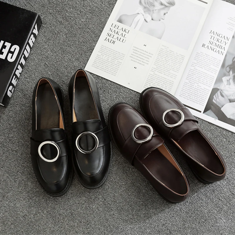 Boussac Metal Round Ring Women Flats Shoes Slip on British Style Women