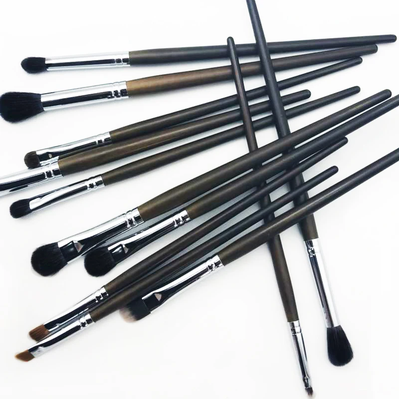 

12PCS Pro Premium Big Powder Foundation Blusher Lip Powder Eye Shadow Foundation Contour Makeup Brush Set Cosmetic Tool Kit