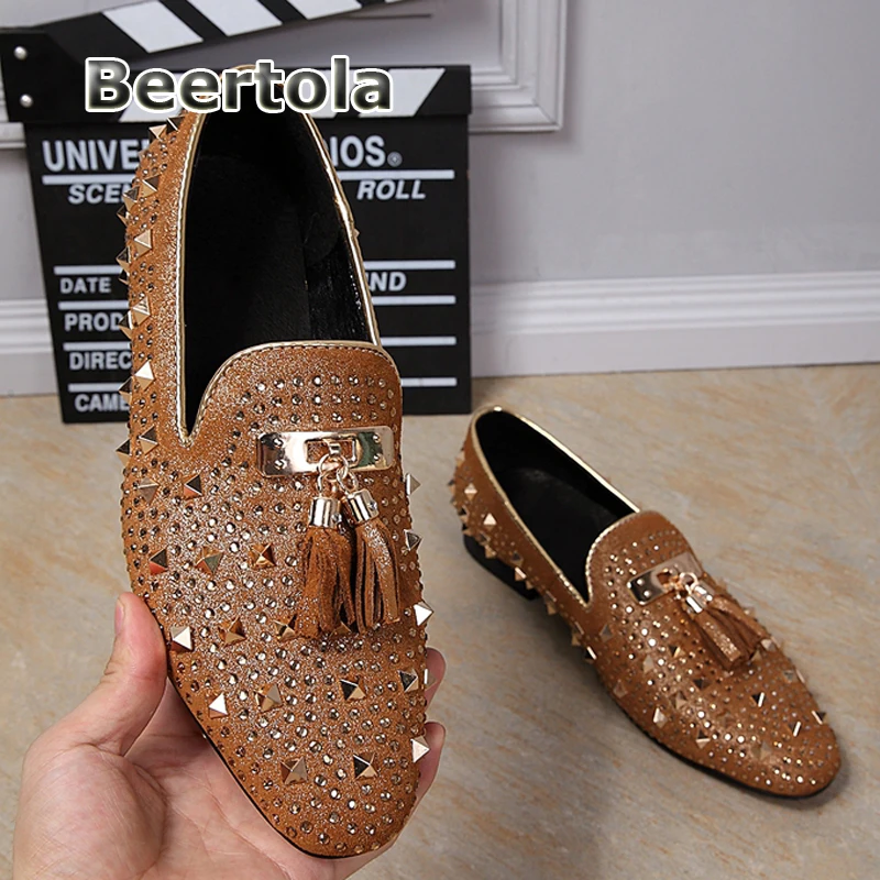 Deslizamento Em Sapatas cinza Beertola Cinza Marrom Britânica Strass Borla Rebites Dos Ouro Escuro Moda Homens Mocassins Marrom Couro Sapatos Mens De Brilhante RYS0nqR