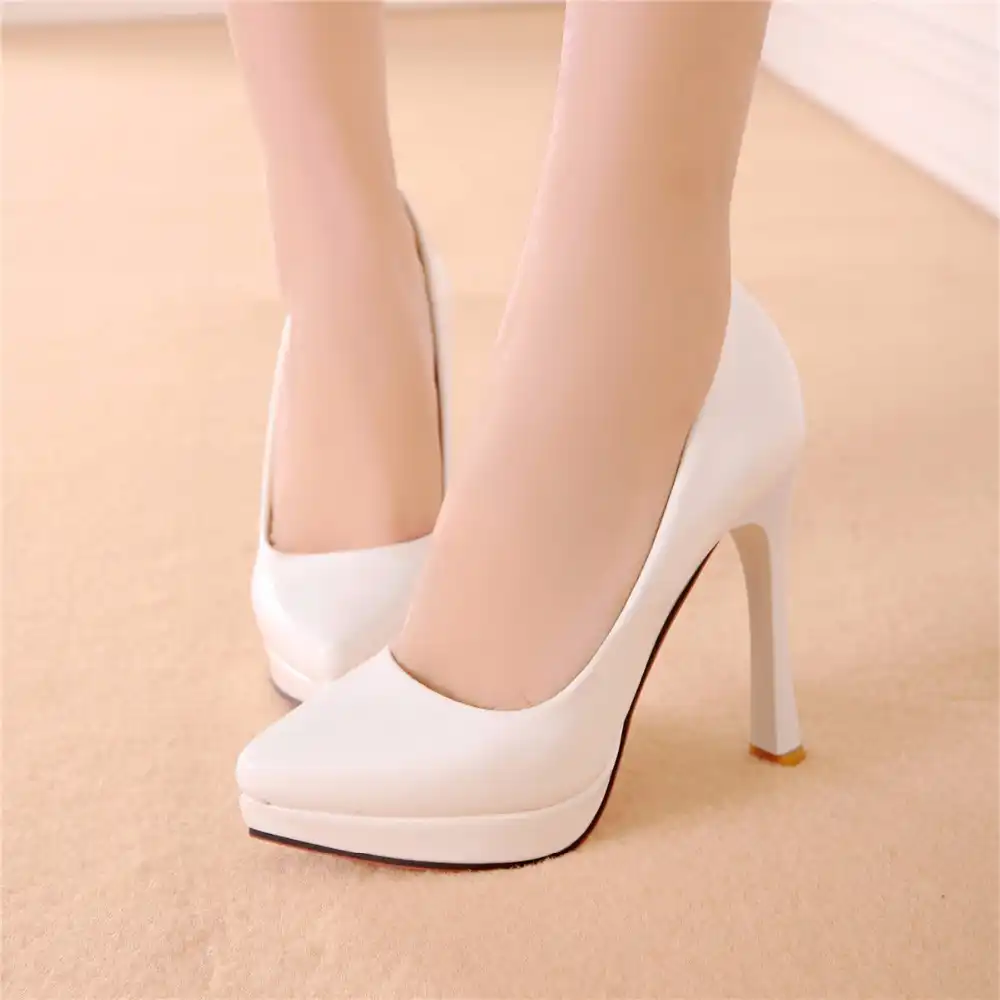 simple heel shoes